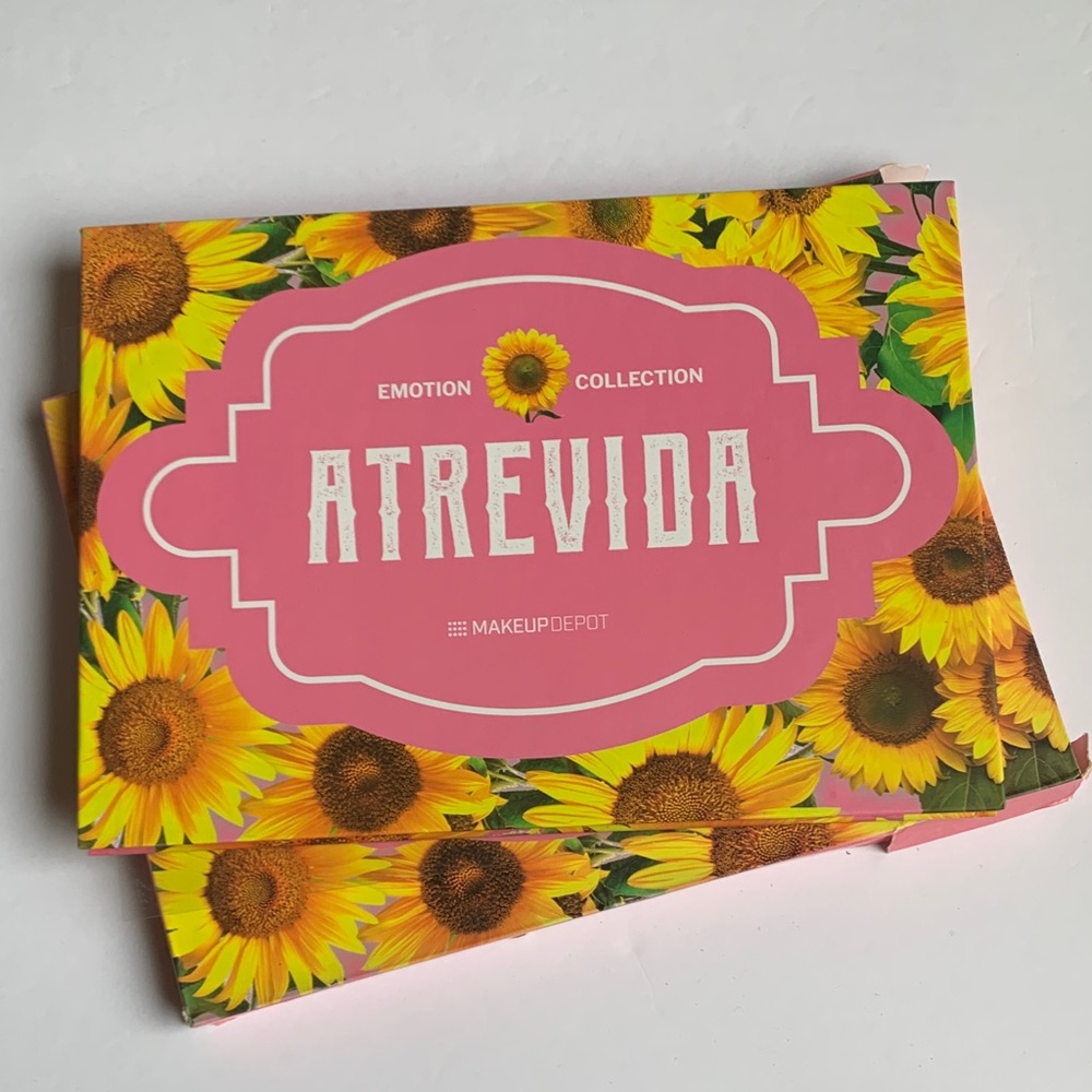 Atrevida Makeup Pallete Emotional Collection Makeup depot 35 color eyeshadow